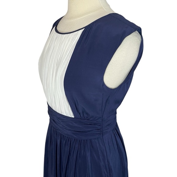 BODEN Selina Dress Fit & Flare Navy Blue White Pleated Front Panel, Size 6 - Picture 4 of 9